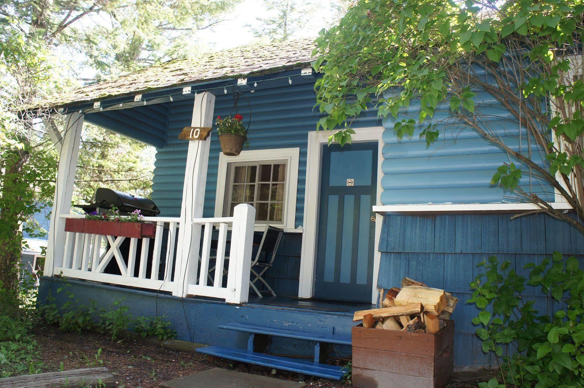 Fairmont Mountain Bungalows Fairmont Hot Springs Buitenkant foto