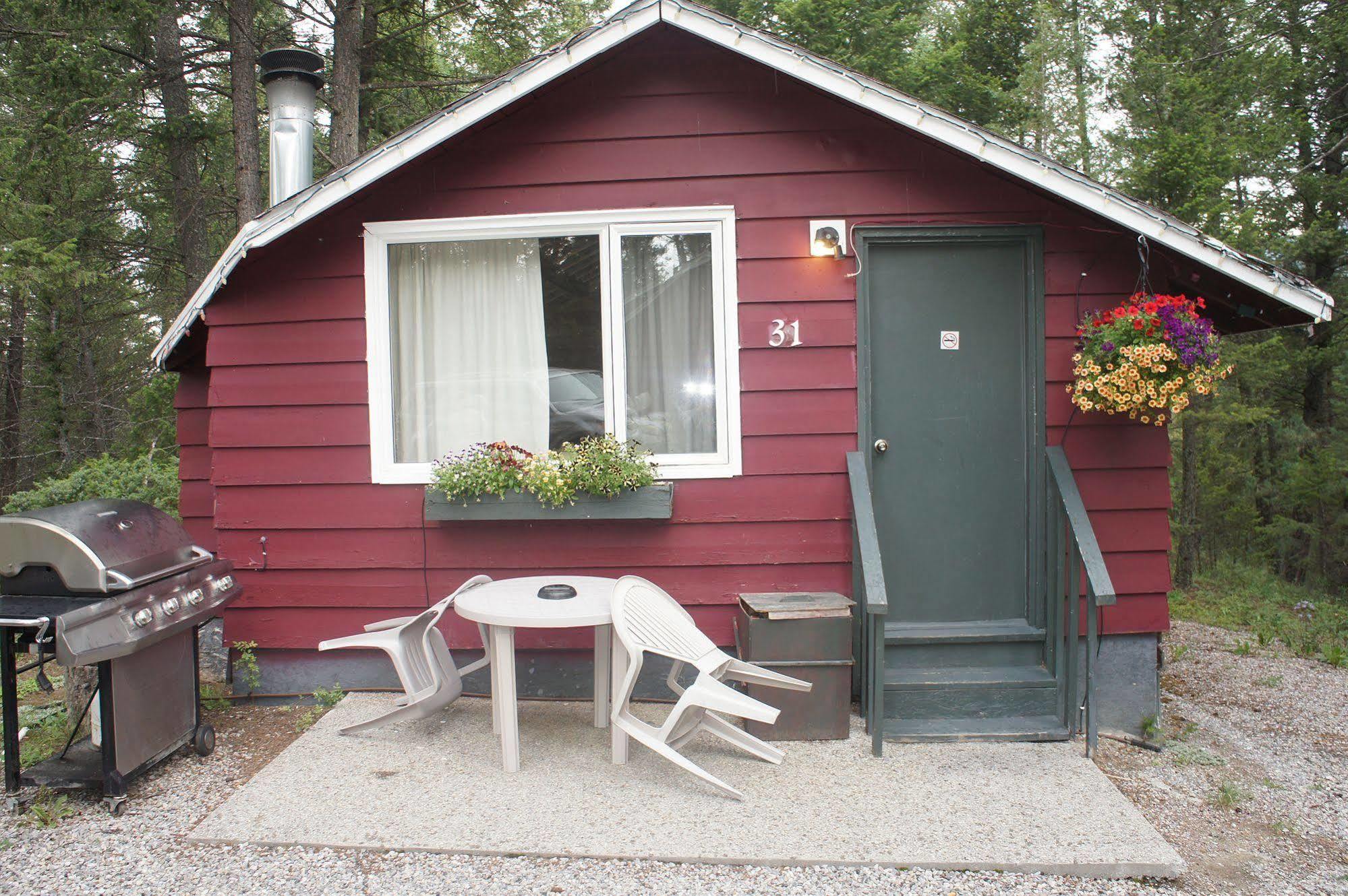 Fairmont Mountain Bungalows Fairmont Hot Springs Buitenkant foto